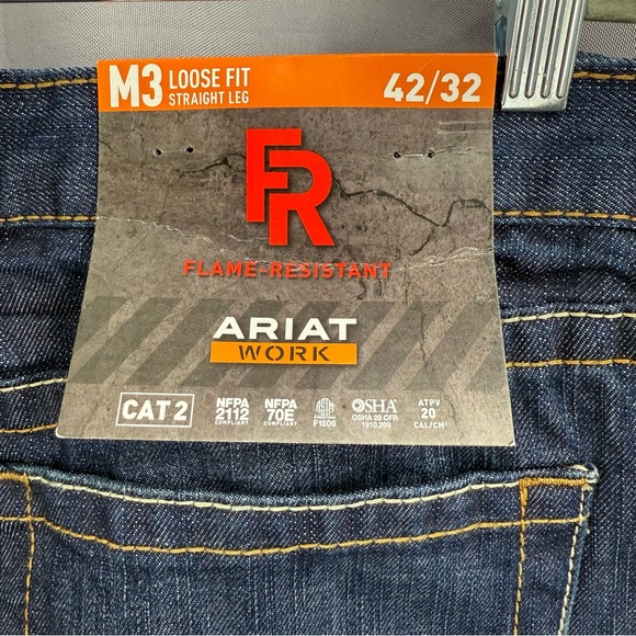 Ariat FR M3 Cat2 Loose Fit Straight Leg Jeans Size 42x32 NWT - Picture 4 of 10